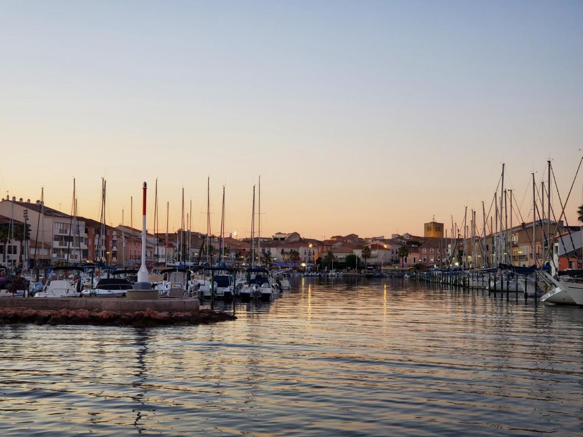 Le Vent Dans Les Voiles - Appartement Classe 4 Etoiles Meze Exterior photo